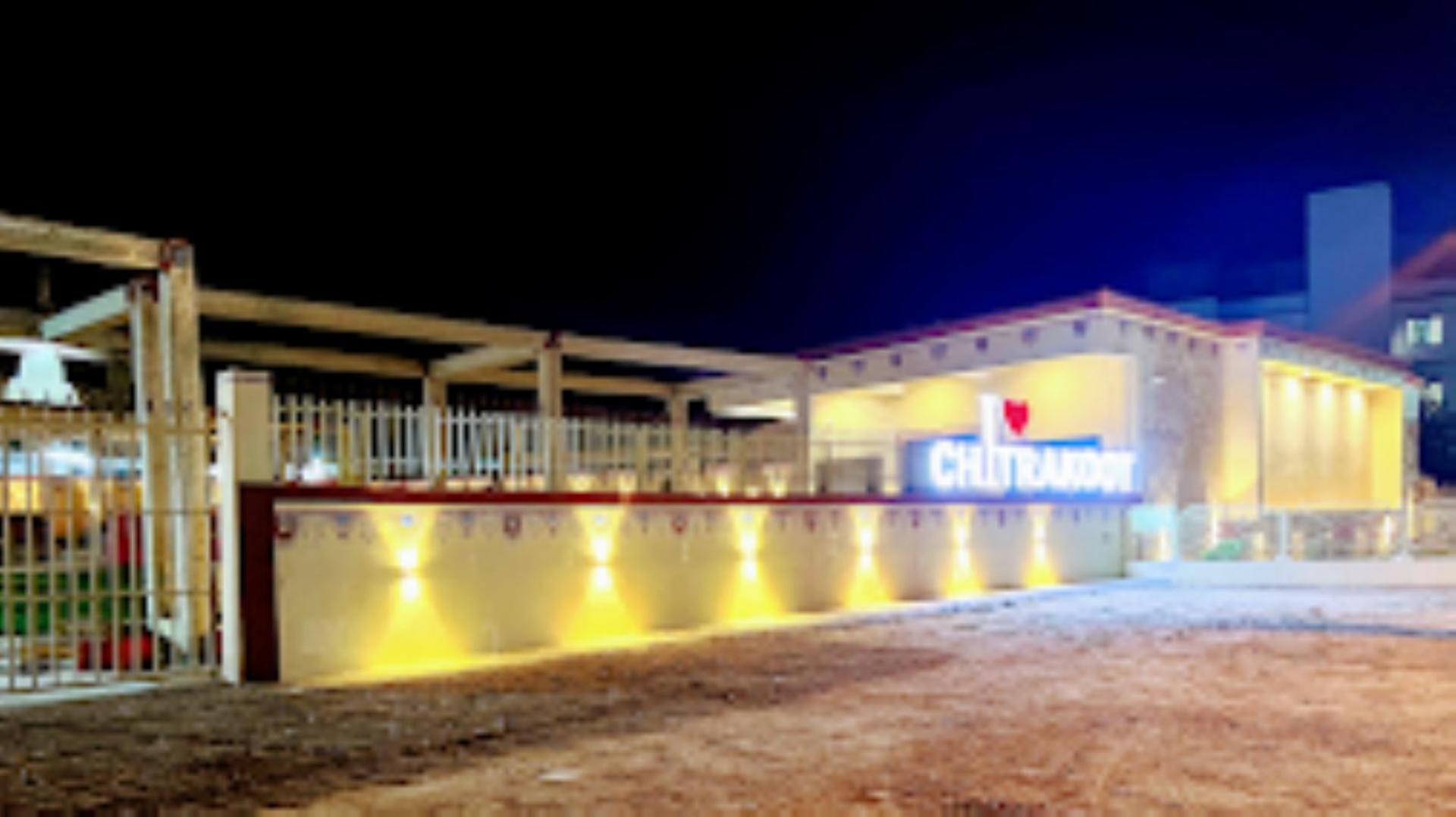 Hotel Parth Sitapur Muafi 外观 照片